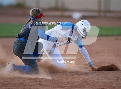 Thumbnail 3 in Los Alamitos vs. Villa Park photogallery.