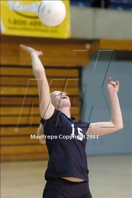 Thumbnail 3 in West vs. Lincoln (Div. 1 semifinal) photogallery.
