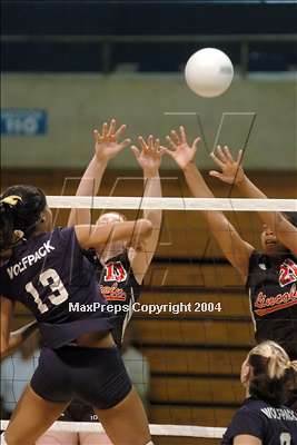 Thumbnail 2 in West vs. Lincoln (Div. 1 semifinal) photogallery.