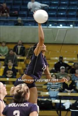 Thumbnail 3 in West vs. Lincoln (Div. 1 semifinal) photogallery.