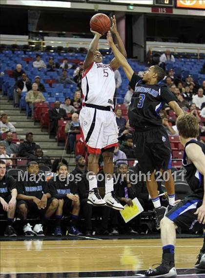 Thumbnail 2 in Salesian vs. Windward (CIF D4 State Final) photogallery.