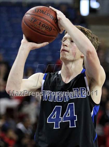 Thumbnail 3 in Salesian vs. Windward (CIF D4 State Final) photogallery.