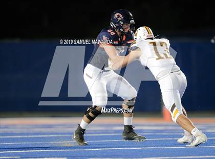 Thumbnail 2 in Crespi @ Chaminade photogallery.