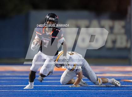 Thumbnail 3 in Crespi @ Chaminade photogallery.