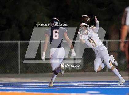 Thumbnail 2 in Crespi @ Chaminade photogallery.