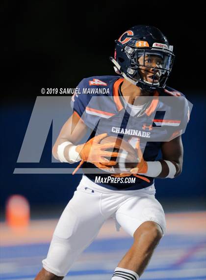 Thumbnail 2 in Crespi @ Chaminade photogallery.