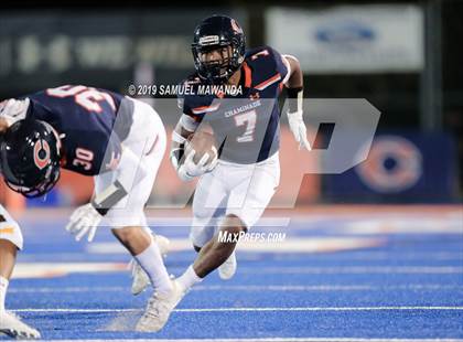 Thumbnail 2 in Crespi @ Chaminade photogallery.