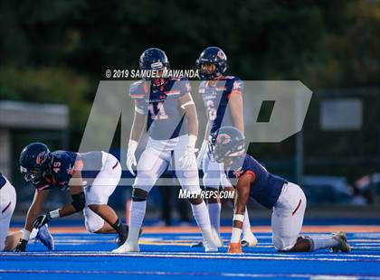 Thumbnail 3 in Crespi @ Chaminade photogallery.