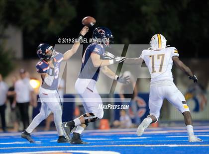 Thumbnail 2 in Crespi @ Chaminade photogallery.