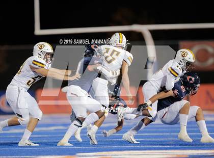 Thumbnail 2 in Crespi @ Chaminade photogallery.