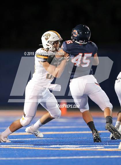 Thumbnail 3 in Crespi @ Chaminade photogallery.