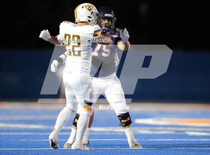 Thumbnail 3 in Crespi @ Chaminade photogallery.