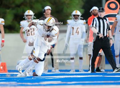 Thumbnail 1 in Crespi @ Chaminade photogallery.