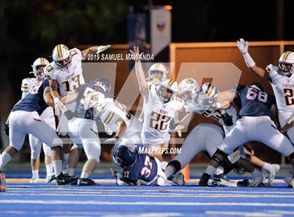 Thumbnail 3 in Crespi @ Chaminade photogallery.