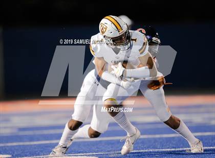 Thumbnail 3 in Crespi @ Chaminade photogallery.