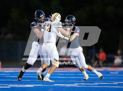 Thumbnail 2 in Crespi @ Chaminade photogallery.