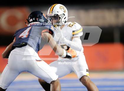 Thumbnail 3 in Crespi @ Chaminade photogallery.