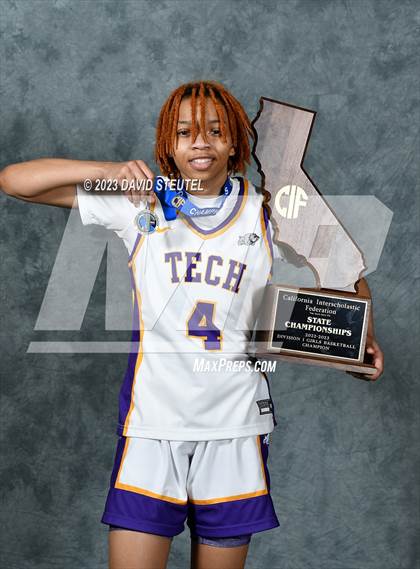 Thumbnail 2 in  Oakland Tech (CIF State D1 Award Photos) photogallery.