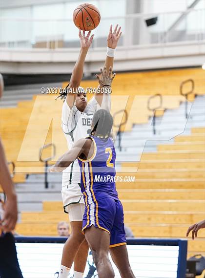 Thumbnail 3 in South Shore vs. DePaul Catholic (Metro Classic) photogallery.