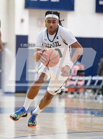 Thumbnail 1 in South Shore vs. DePaul Catholic (Metro Classic) photogallery.
