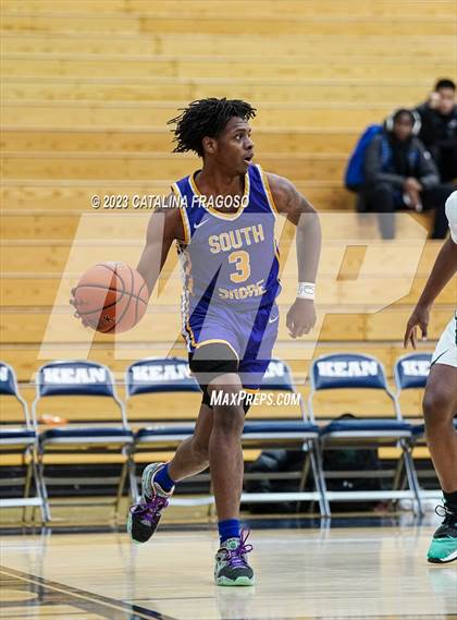 Thumbnail 3 in South Shore vs. DePaul Catholic (Metro Classic) photogallery.