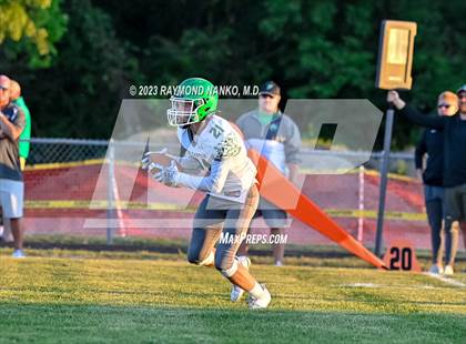 Thumbnail 1 in New Castle @ Yorktown photogallery.