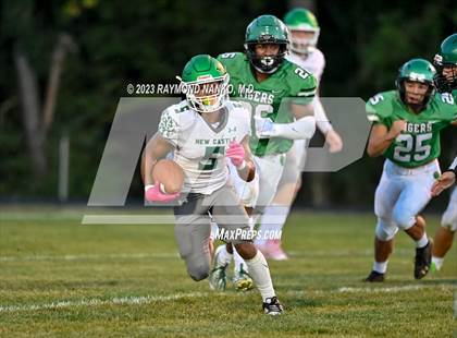 Thumbnail 3 in New Castle @ Yorktown photogallery.