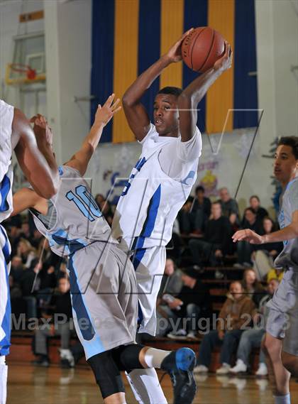 Thumbnail 1 in Bullard vs. Newark Memorial (60th Gridley Invitational) photogallery.