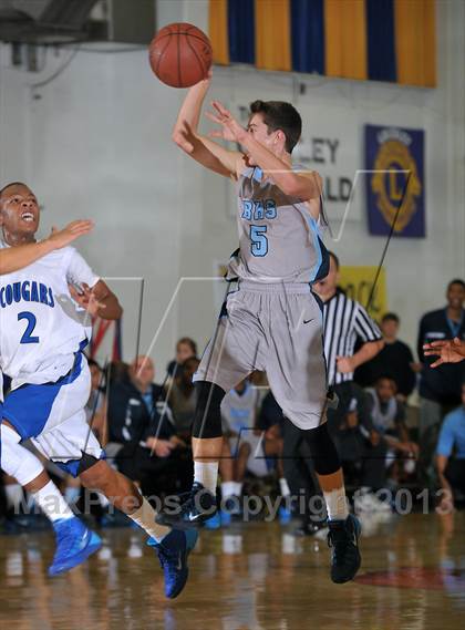 Thumbnail 1 in Bullard vs. Newark Memorial (60th Gridley Invitational) photogallery.