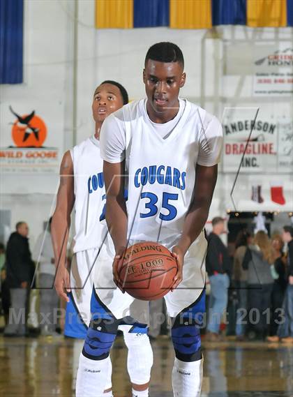 Thumbnail 3 in Bullard vs. Newark Memorial (60th Gridley Invitational) photogallery.