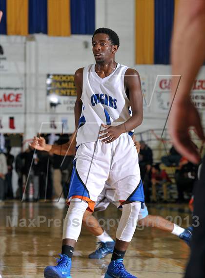 Thumbnail 1 in Bullard vs. Newark Memorial (60th Gridley Invitational) photogallery.