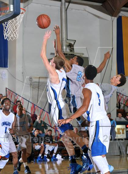 Thumbnail 2 in Bullard vs. Newark Memorial (60th Gridley Invitational) photogallery.