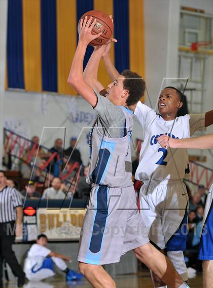 Thumbnail 3 in Bullard vs. Newark Memorial (60th Gridley Invitational) photogallery.