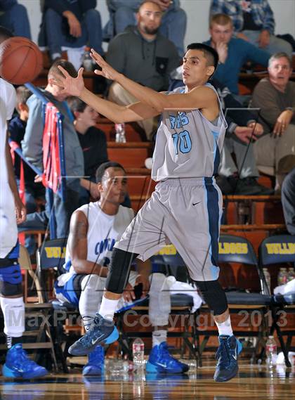 Thumbnail 3 in Bullard vs. Newark Memorial (60th Gridley Invitational) photogallery.