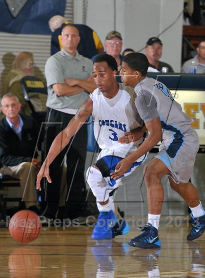 Thumbnail 1 in Bullard vs. Newark Memorial (60th Gridley Invitational) photogallery.