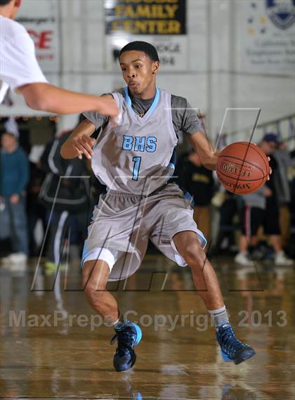 Thumbnail 1 in Bullard vs. Newark Memorial (60th Gridley Invitational) photogallery.
