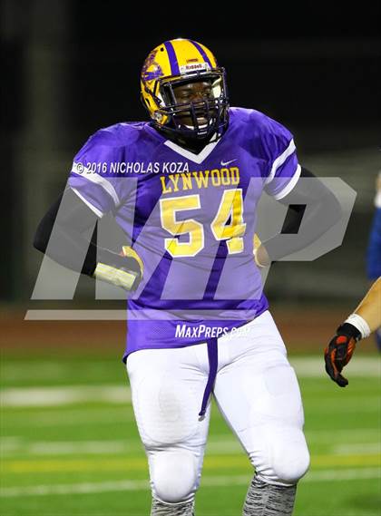 Thumbnail 2 in Lynwood vs. Verbum Dei  photogallery.