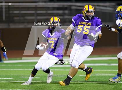 Thumbnail 3 in Lynwood vs. Verbum Dei  photogallery.
