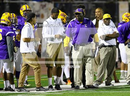 Thumbnail 3 in Lynwood vs. Verbum Dei  photogallery.