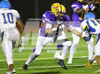 Thumbnail 2 in Lynwood vs. Verbum Dei  photogallery.