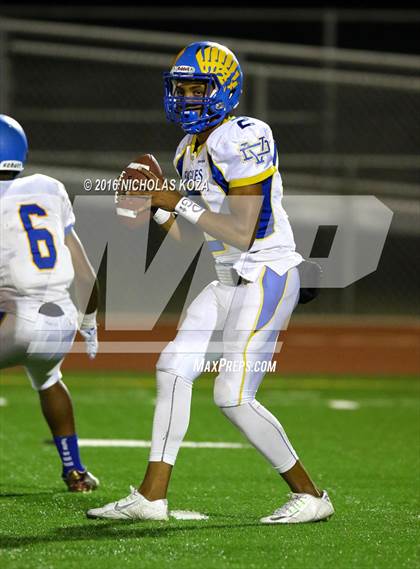 Thumbnail 1 in Lynwood vs. Verbum Dei  photogallery.