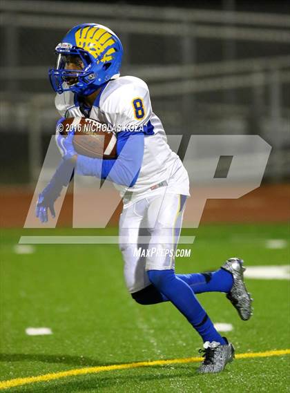 Thumbnail 3 in Lynwood vs. Verbum Dei  photogallery.