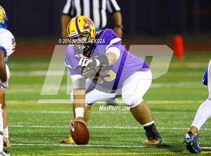 Thumbnail 2 in Lynwood vs. Verbum Dei  photogallery.