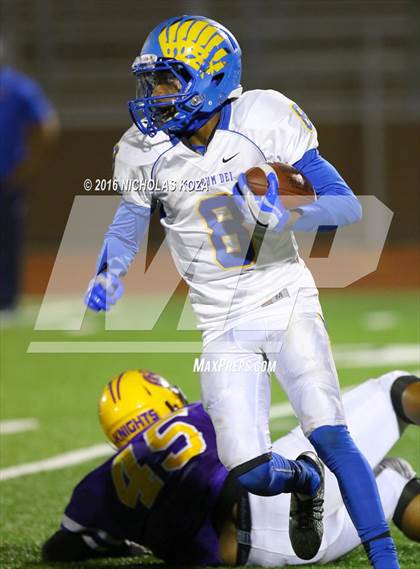 Thumbnail 2 in Lynwood vs. Verbum Dei  photogallery.