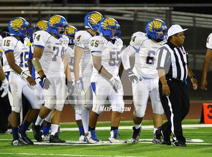 Thumbnail 3 in Lynwood vs. Verbum Dei  photogallery.