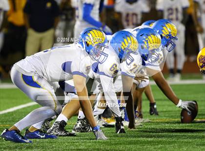 Thumbnail 3 in Lynwood vs. Verbum Dei  photogallery.
