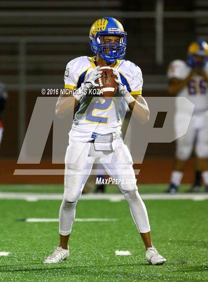Thumbnail 1 in Lynwood vs. Verbum Dei  photogallery.
