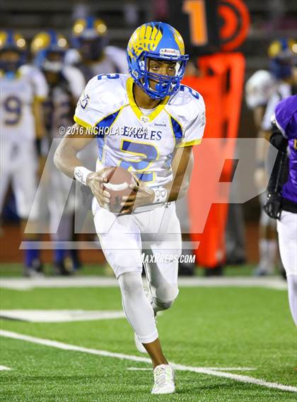 Thumbnail 3 in Lynwood vs. Verbum Dei  photogallery.