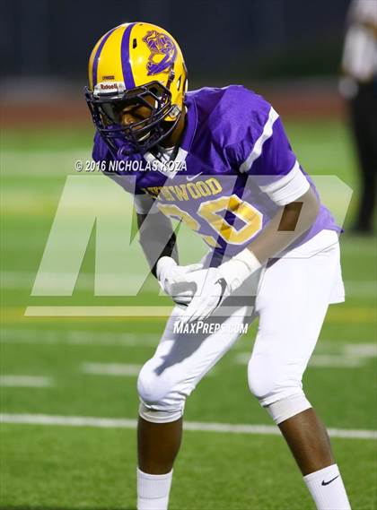 Thumbnail 3 in Lynwood vs. Verbum Dei  photogallery.