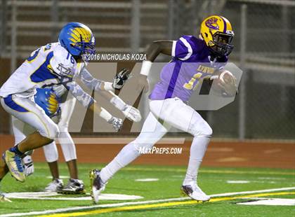 Thumbnail 1 in Lynwood vs. Verbum Dei  photogallery.